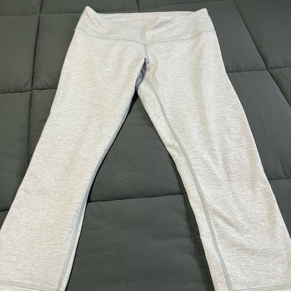Lululemon gray capri legging